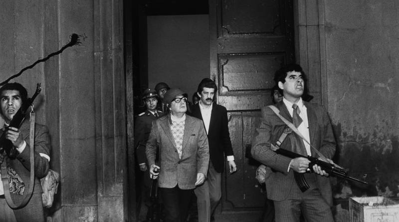 Salvador Allende 1970-2021: Diario confuso e bastardo 4