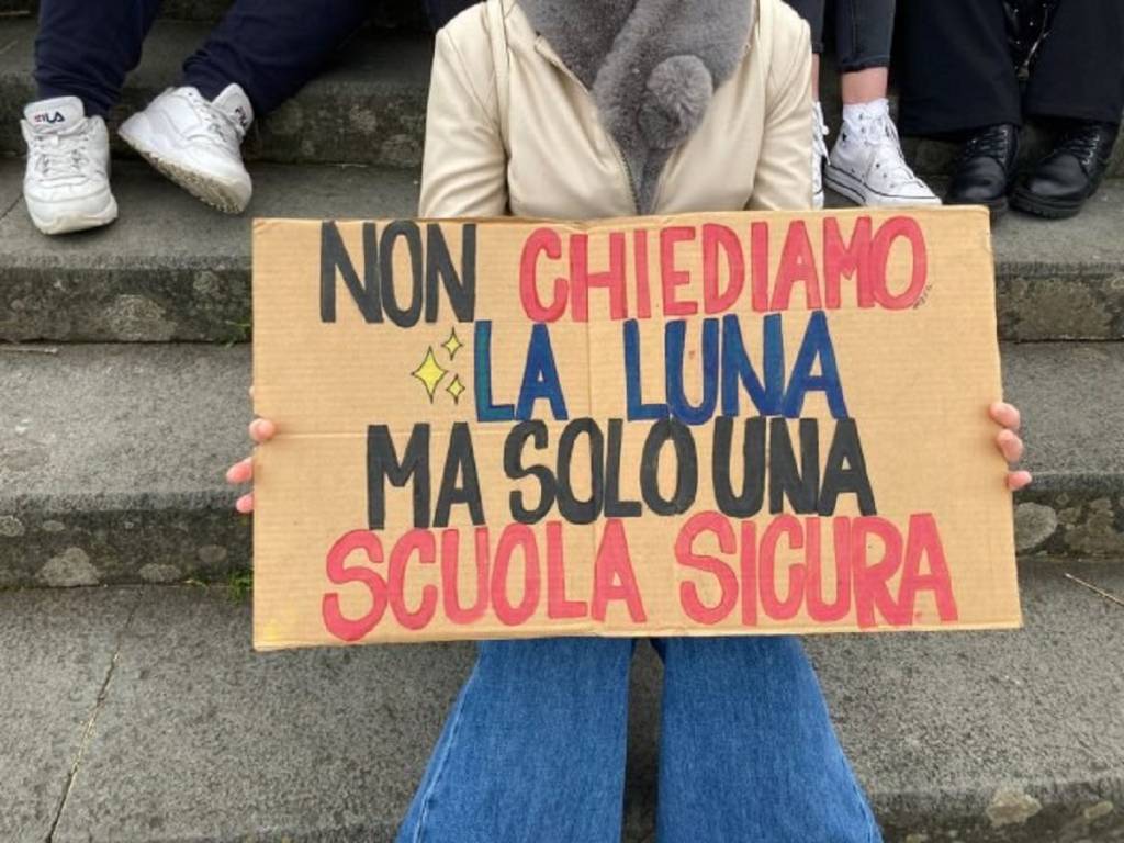 protesta liceo maurolico 673x505 1