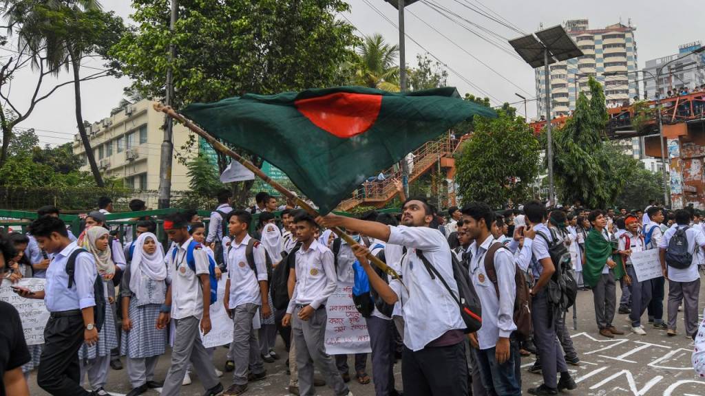 180805150623 bangladesh flag